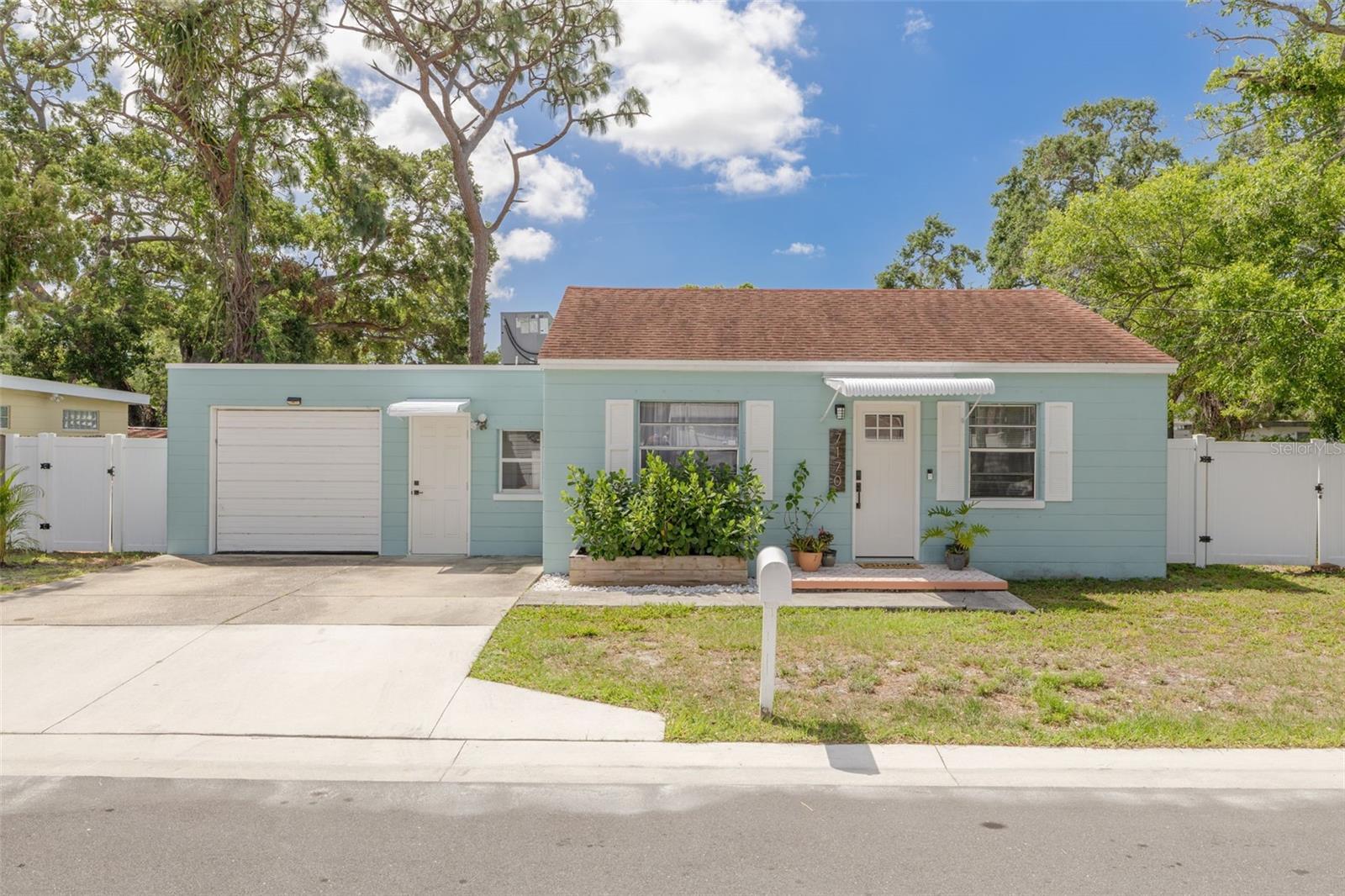 Property Photo:  7170 51st Terrace N  FL 33709 
