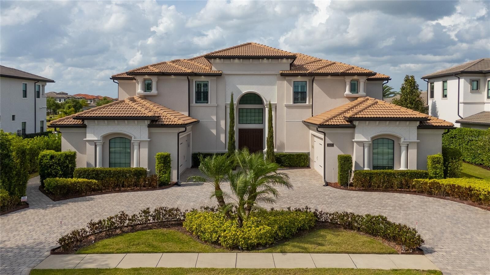 Property Photo: 13125 Casabella Drive FL 34786