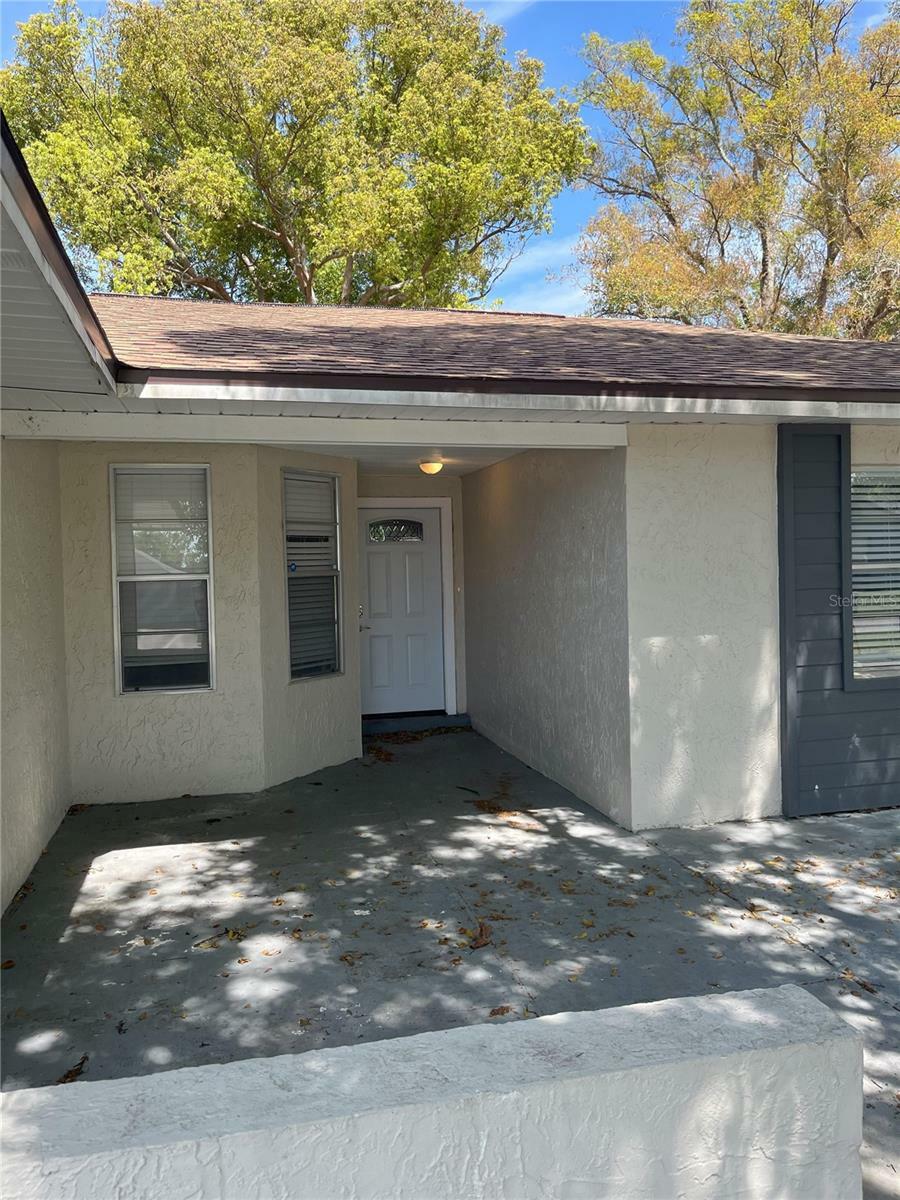 Property Photo: 752 Harland Court FL 34758