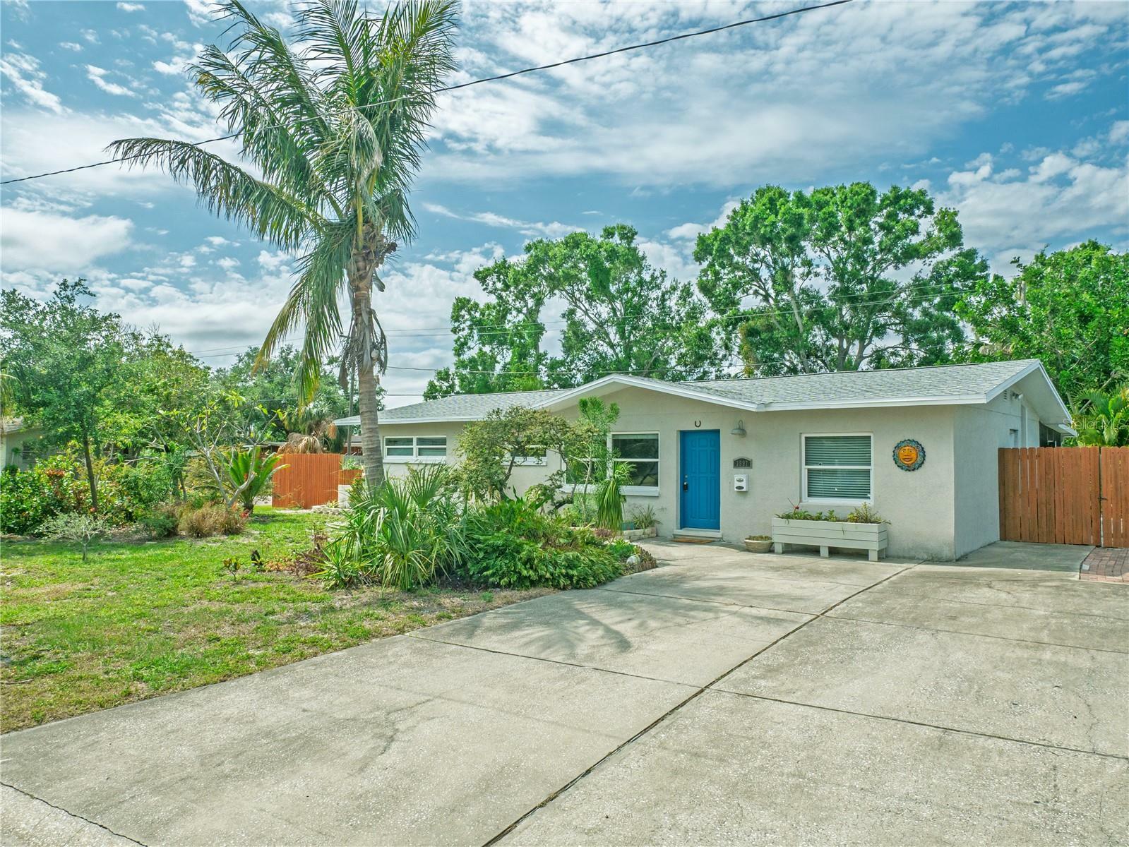 Property Photo: 3997 Porpoise Drive SE FL 33705