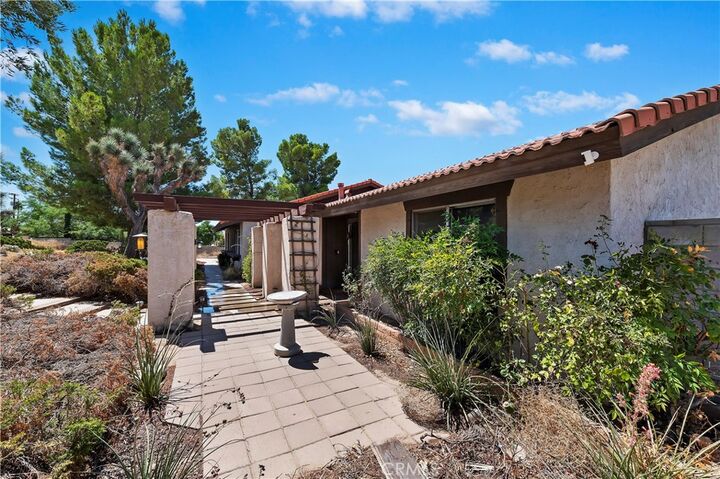 Property Photo:  12944 Rincon Road  CA 92308 