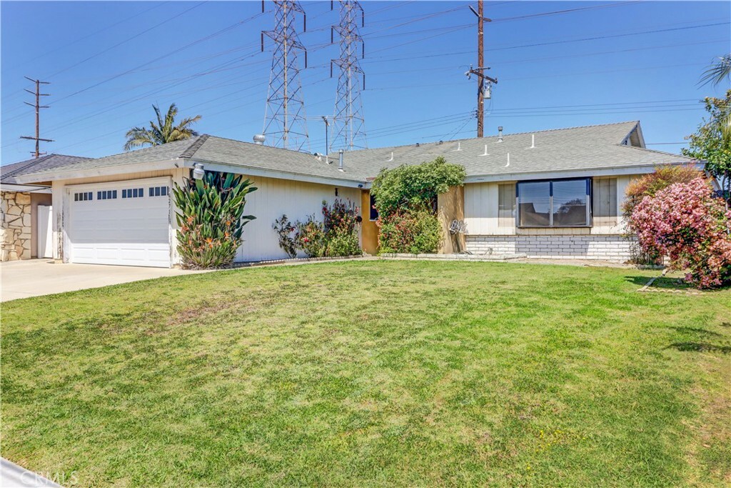 Property Photo: 10271 Kamuela Drive CA 92646