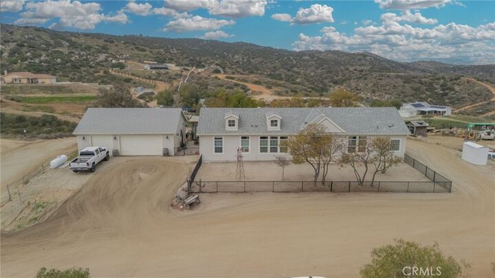 Property Photo: 22841 Seabright Place CA 92567