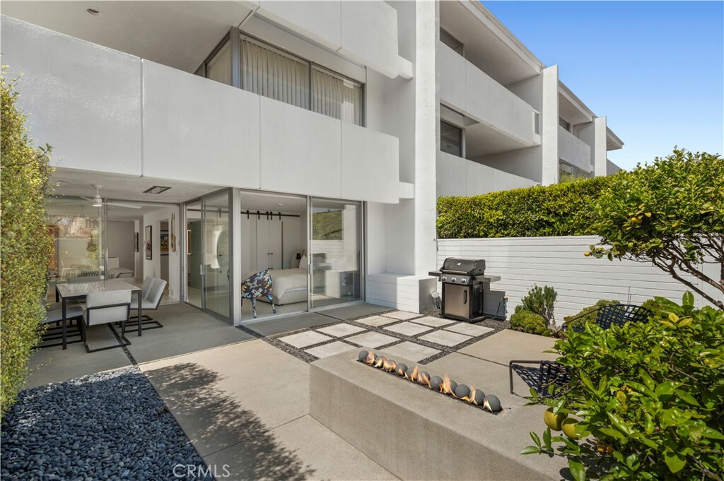 Property Photo: 733 Avocado Avenue 108 CA 92625