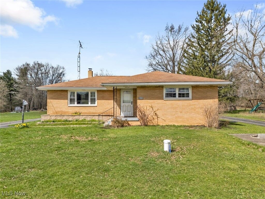 Property Photo:  9311 State Route 224  OH 44411 