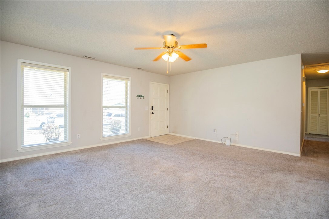 Property Photo:  2407 Mida Avenue  AR 72762 