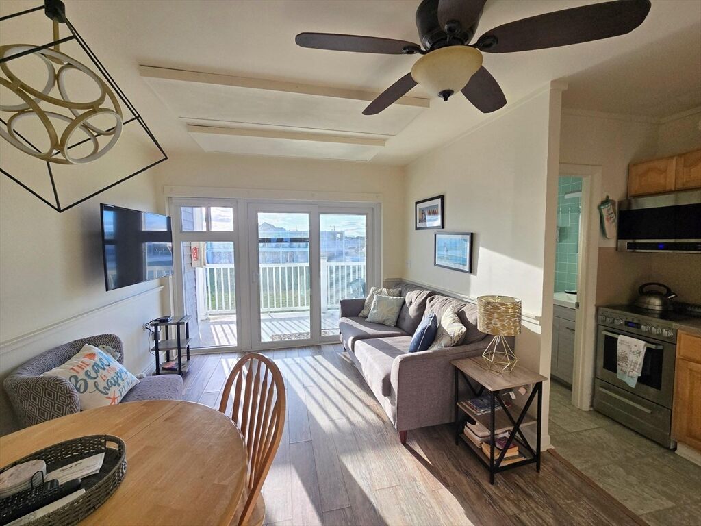 Property Photo:  113 Old Wharf Rd 13  MA 02639 