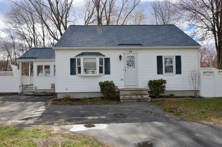 Property Photo: 24 Dorothy Ave MA 01826