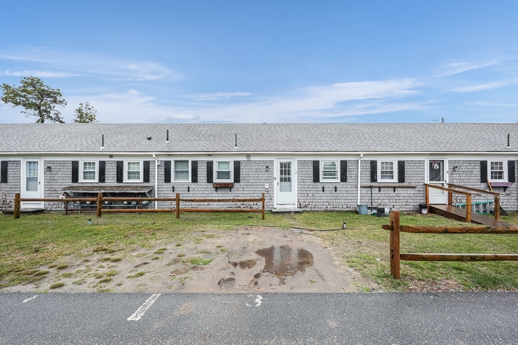 Property Photo:  191 Sea Street 3 Aka 2C  MA 02639 