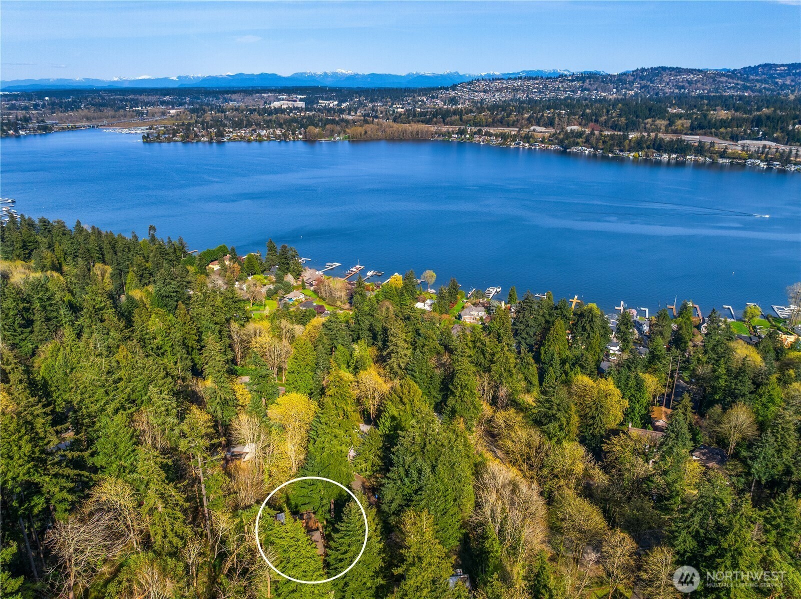 Property Photo: 5021 E Mercer Way WA 98040