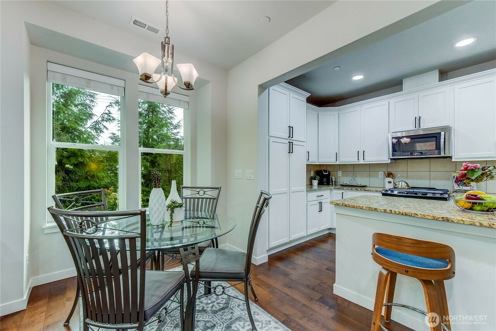Property Photo: 1299 NE Park Drive WA 98029
