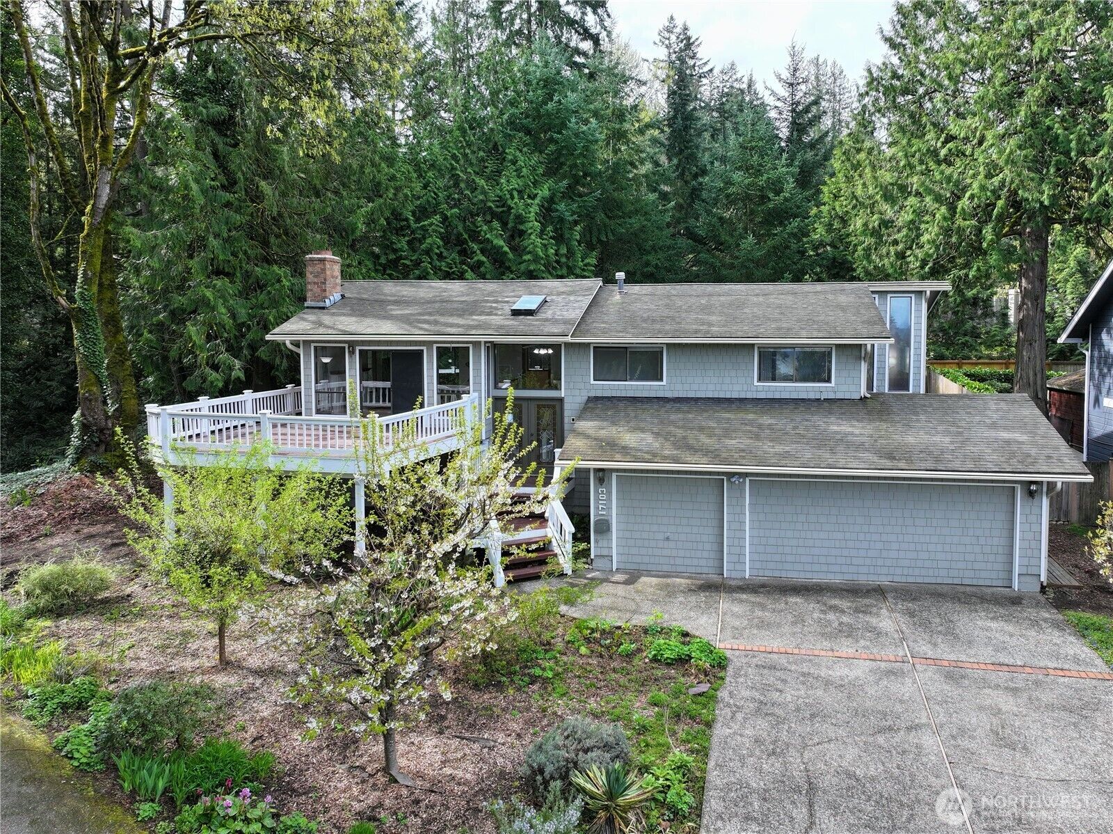 Property Photo:  17103 SE 41st Street  WA 98008 