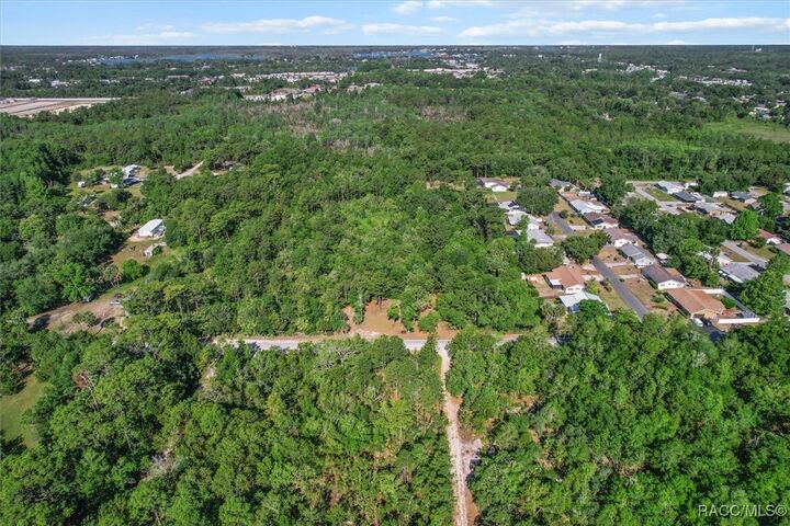 Property Photo:  410 SE 12th Avenue  FL 34429 