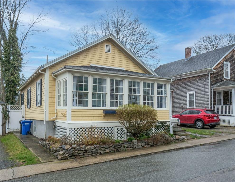 Property Photo: 4 Findlay Place RI 02840