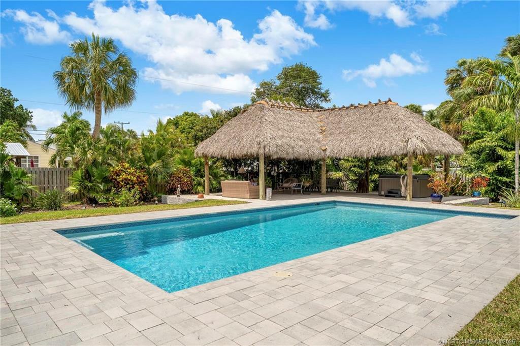 216 SE Flamingo Avenue  Stuart FL 34996 photo