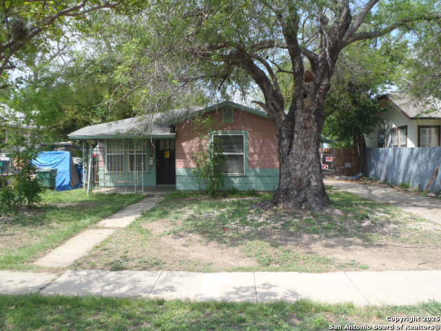 Property Photo: 335 Hot Wells TX 78223
