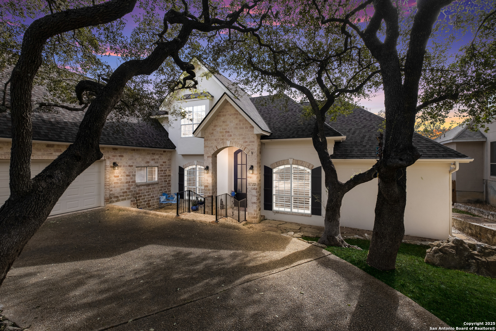 Property Photo: 1722 Fox Tree Ln TX 78248