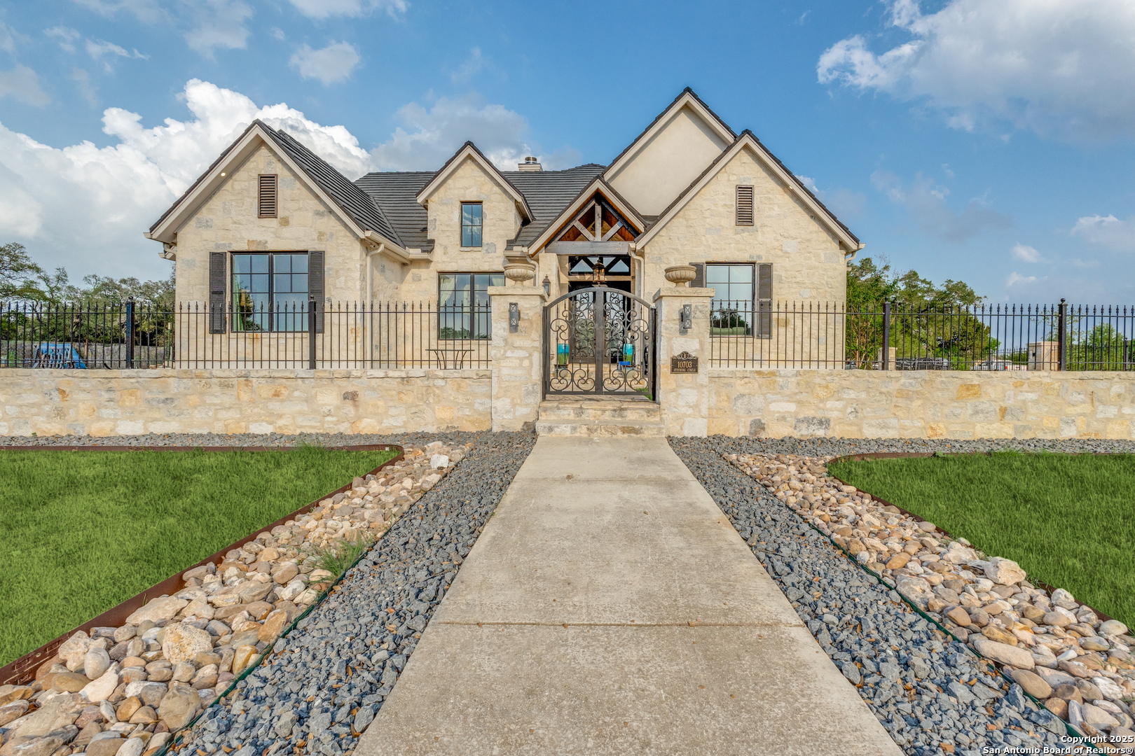 Property Photo: 10703 Steubing Circle TX 78132