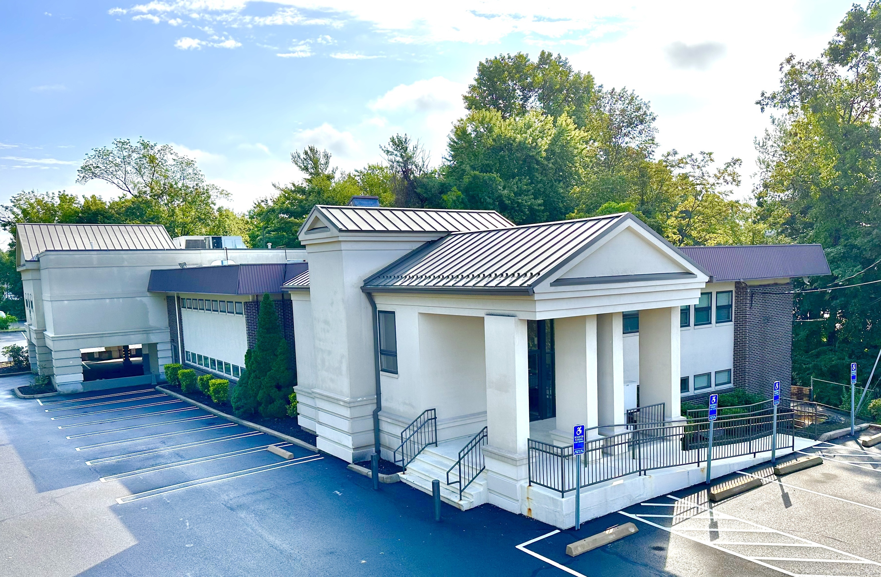 291 South Lambert Road  Orange CT 06477 photo