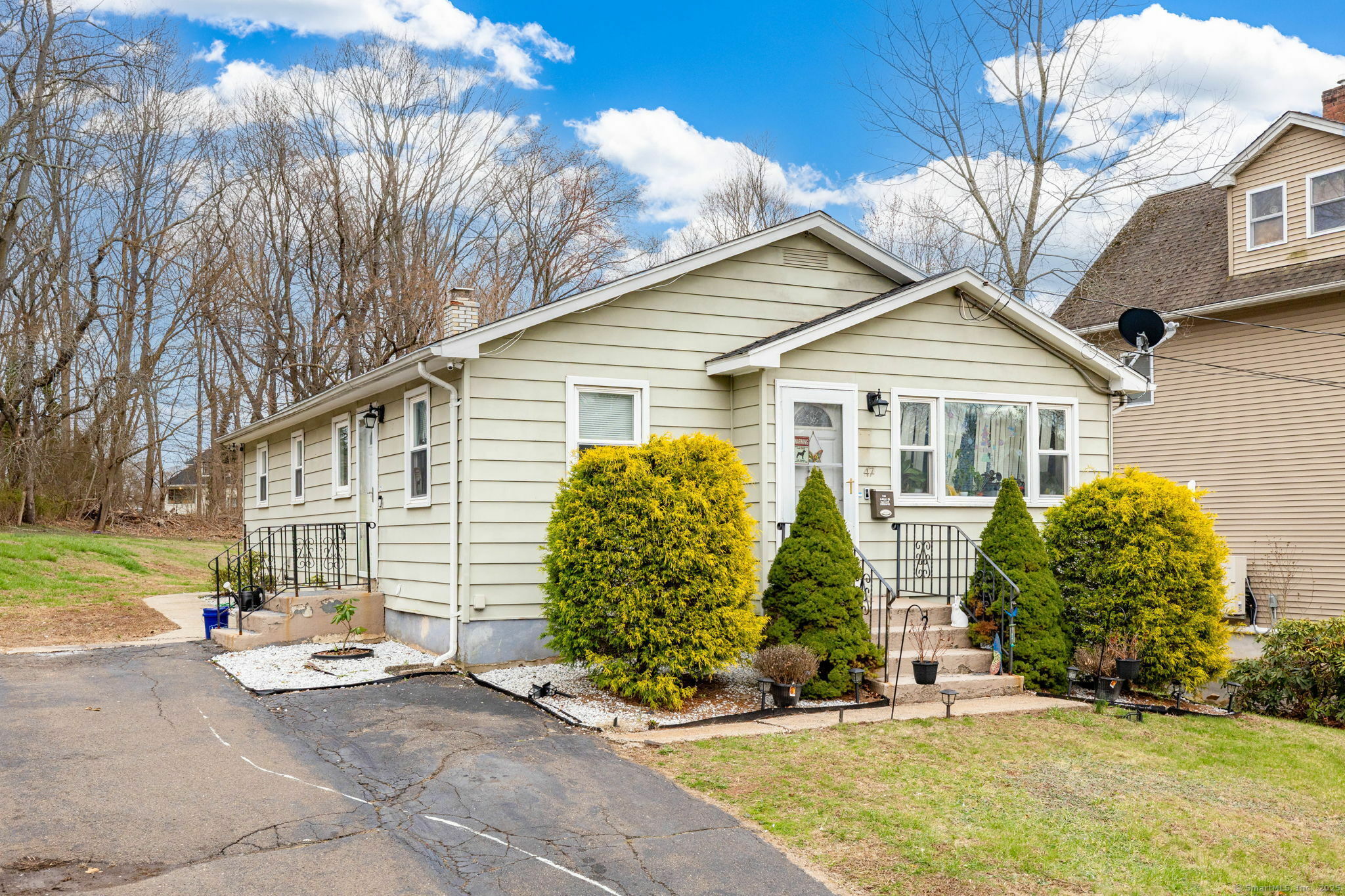 Property Photo: 47 Graveline Avenue CT 06451