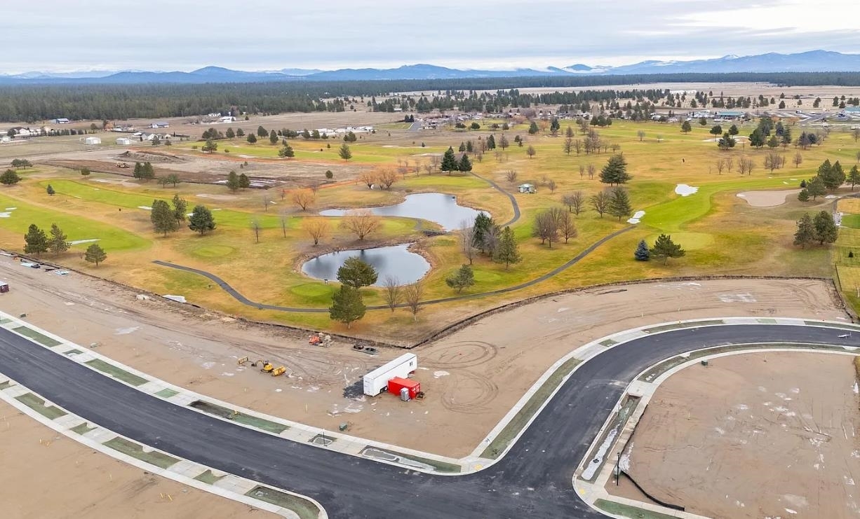 Property Photo: 1230 Augusta Ln WA 99006