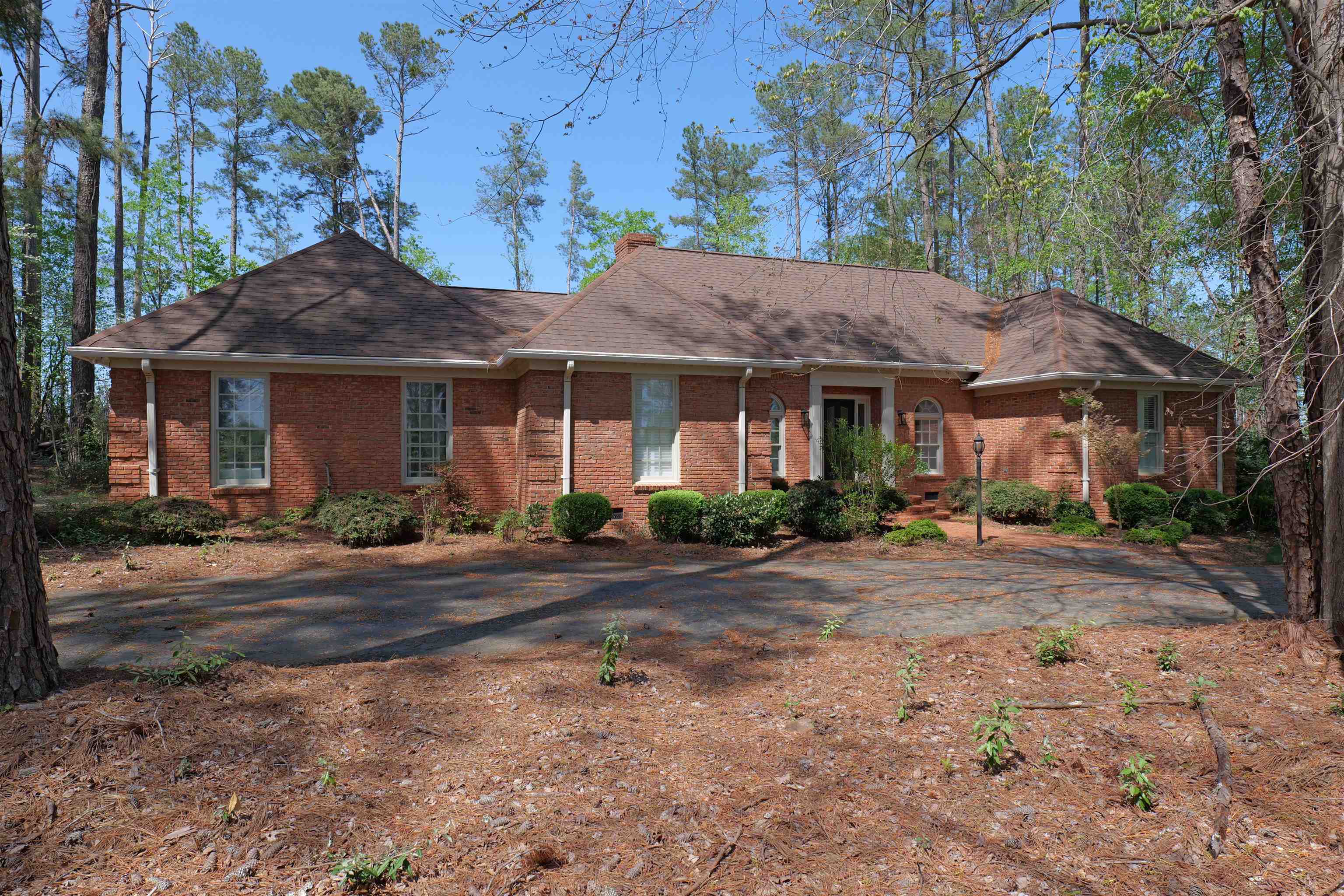 Property Photo: 106 Carolina Club Drive SC 29306