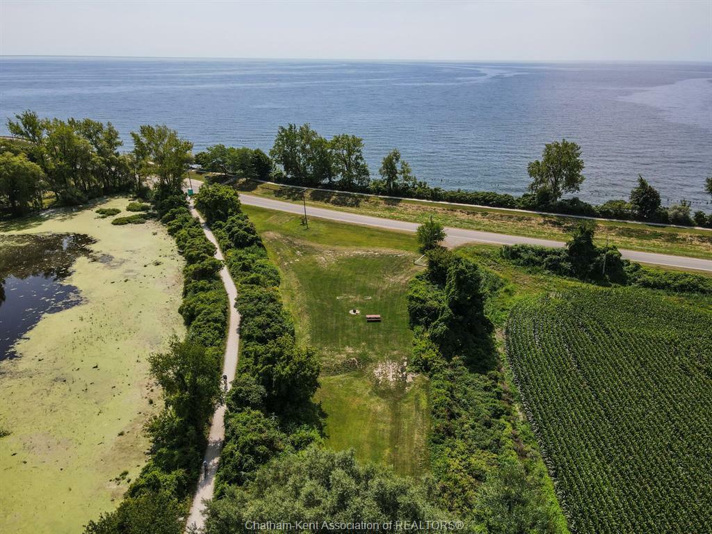 Photo de la propriété: 17701 Erieau Road ON N0P 1A0