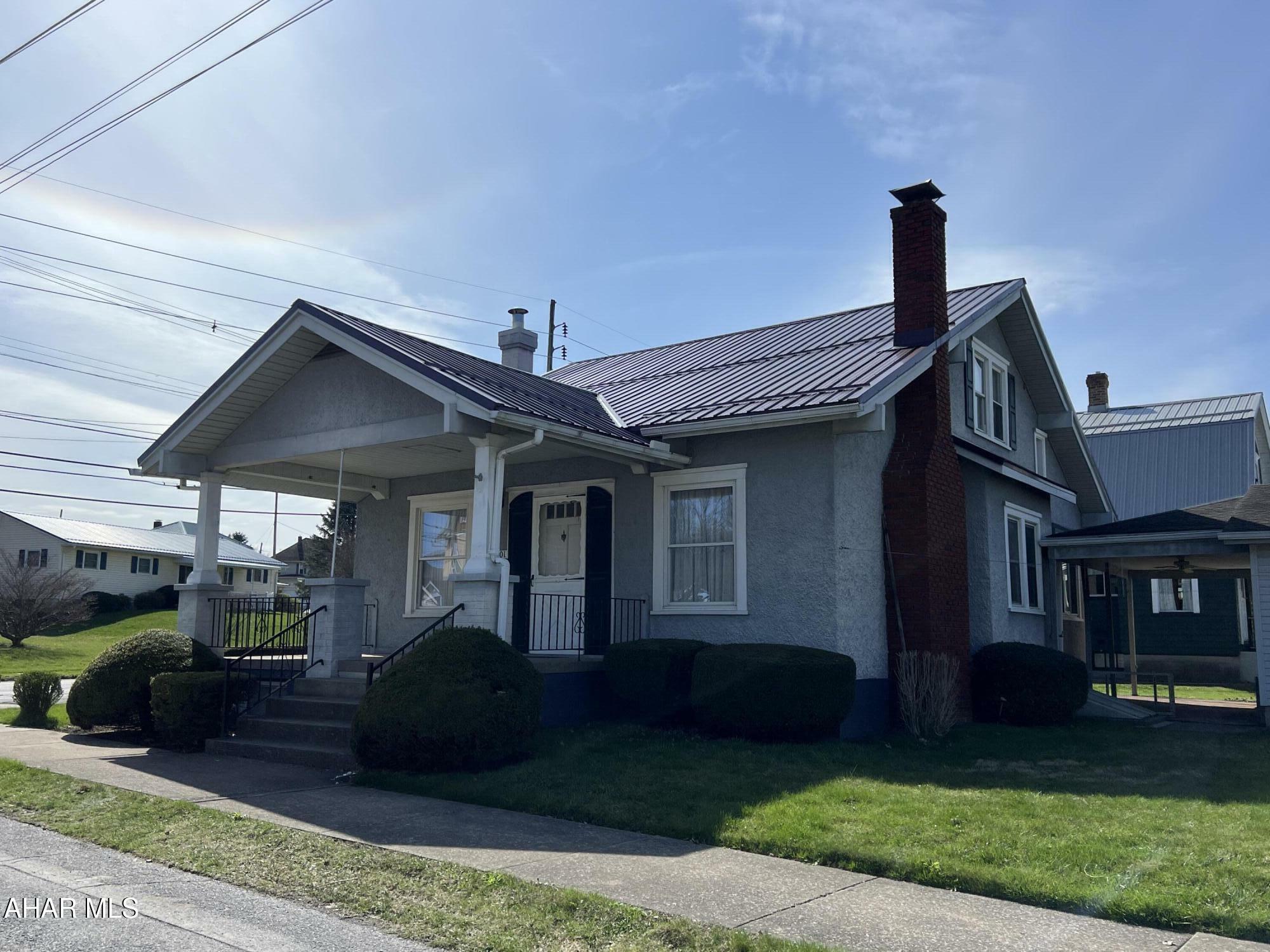 Property Photo: 2001 Riddle Avenue PA 16686