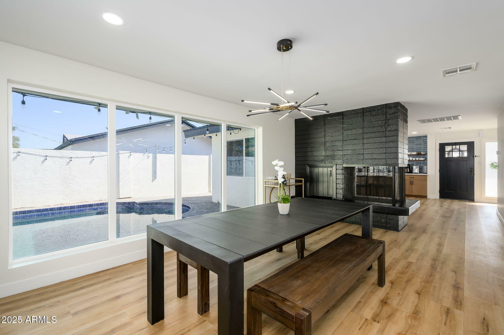 Property Photo: 2044 N 71st Street AZ 85257