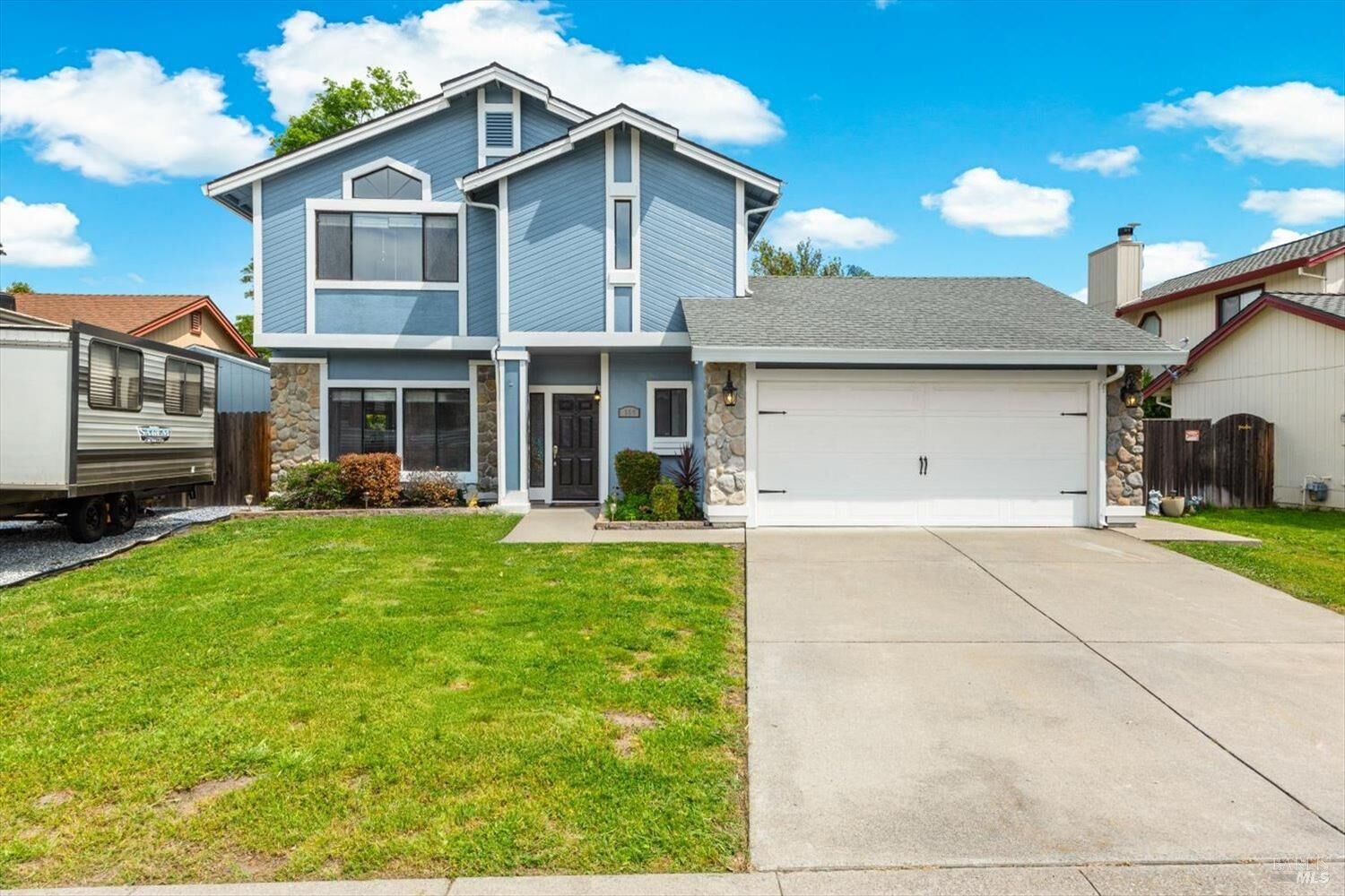 Property Photo: 359 Marna Drive CA 95687