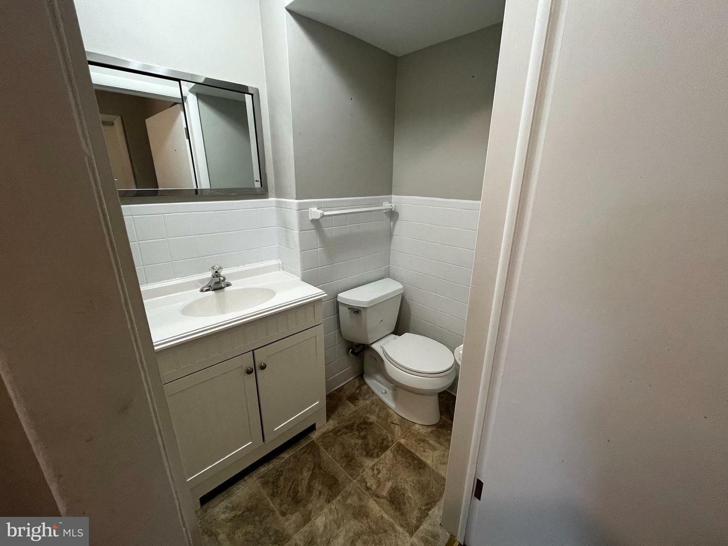 Property Photo: 100 Fox Dr 2W VA 22601