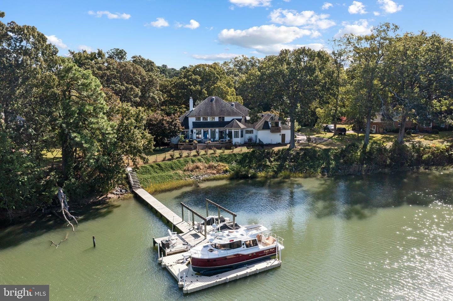 Property Photo: 1632 W Little Neck Road VA 23452
