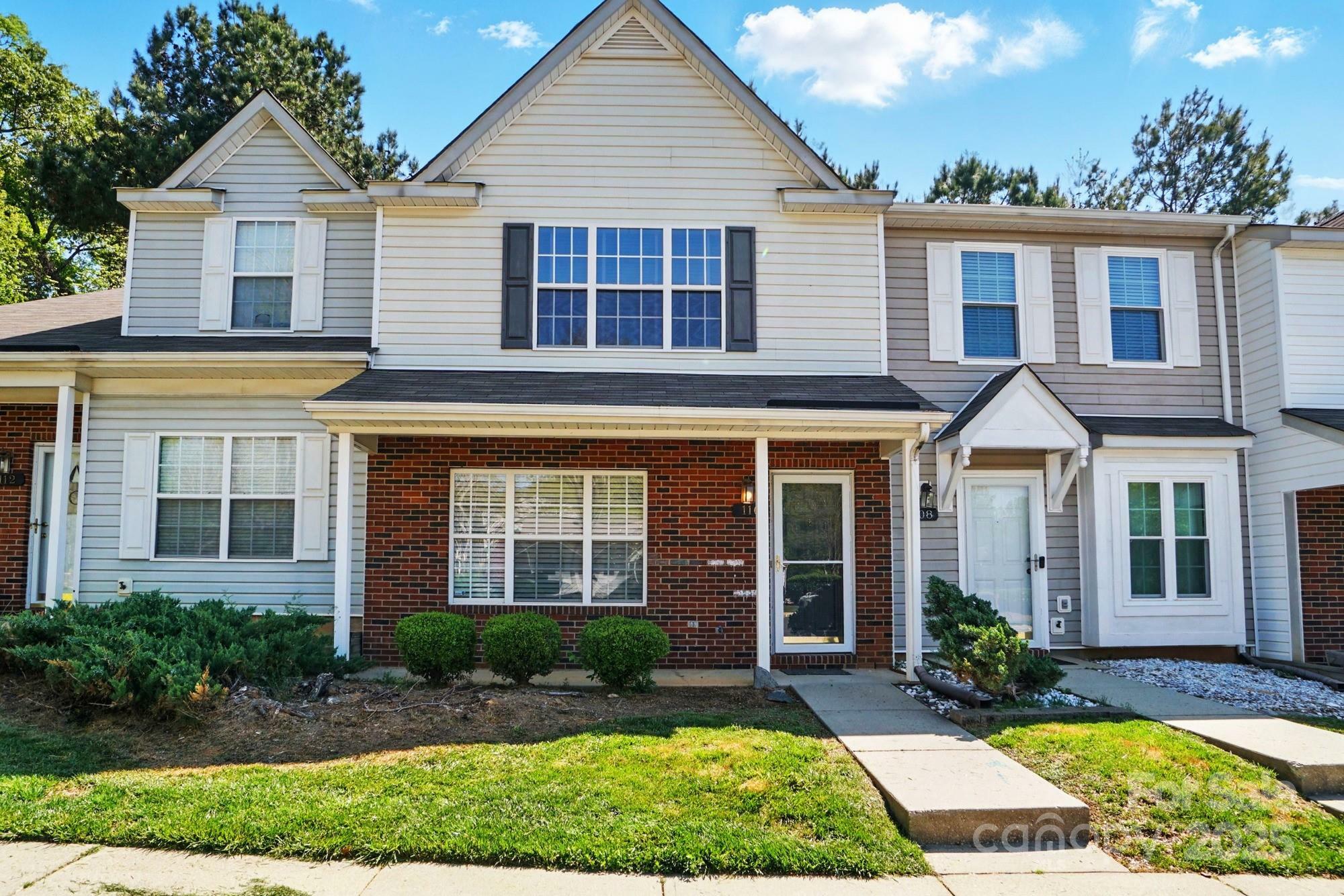Property Photo: 110 Rhett Court SC 29715