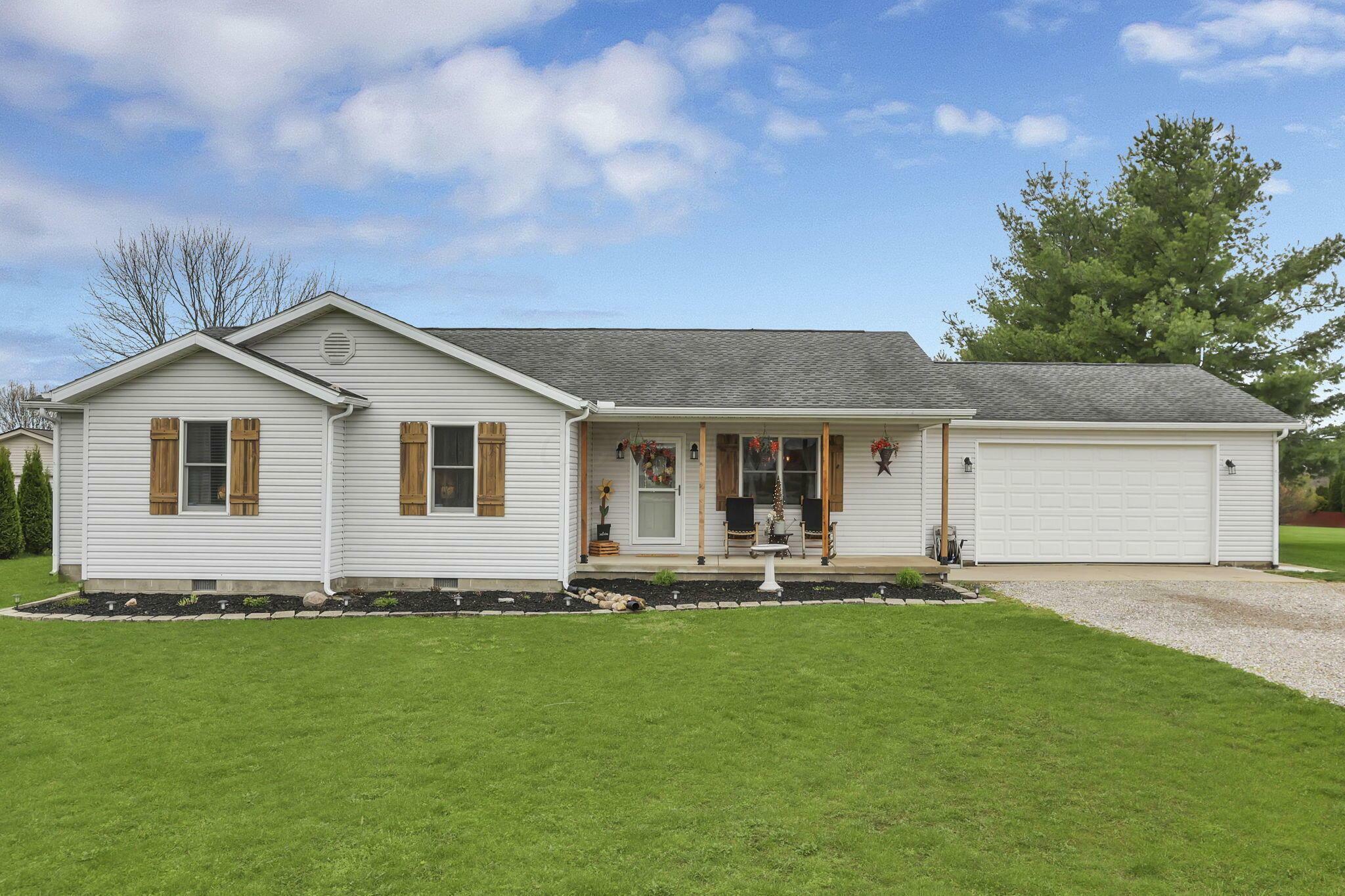 Property Photo: 8625 16th SW Road OH 43102