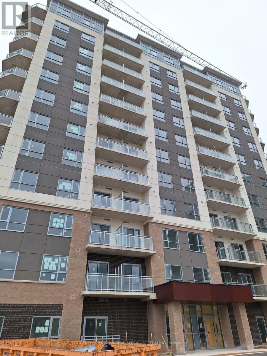 Property Photo: 56 Lakeside Terrace 204 ON L4M 7B9