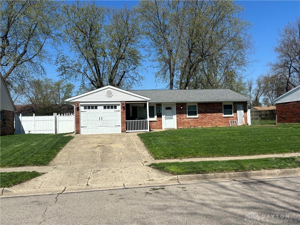 Property Photo:  1974 Connecticut Drive  OH 45385 