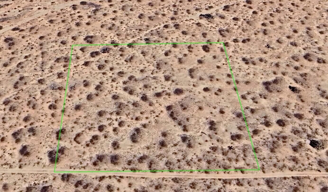 Property Photo:  15600 E Ave H  CA 93535 