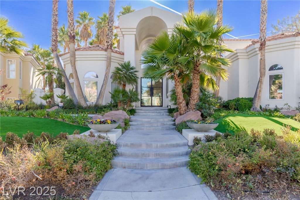 Property Photo: 8109 Moonstone Circle NV 89128