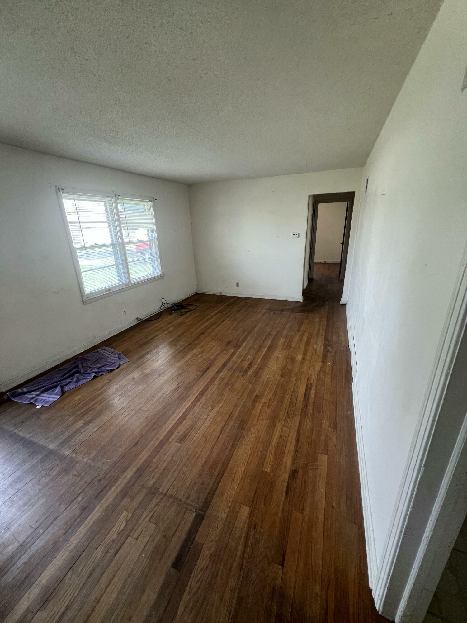 Property Photo:  124 W Vine Street  MO 65265 