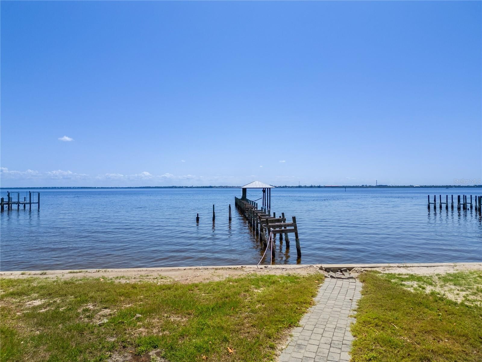Property Photo:  4500 Melbourne Street  FL 33980 