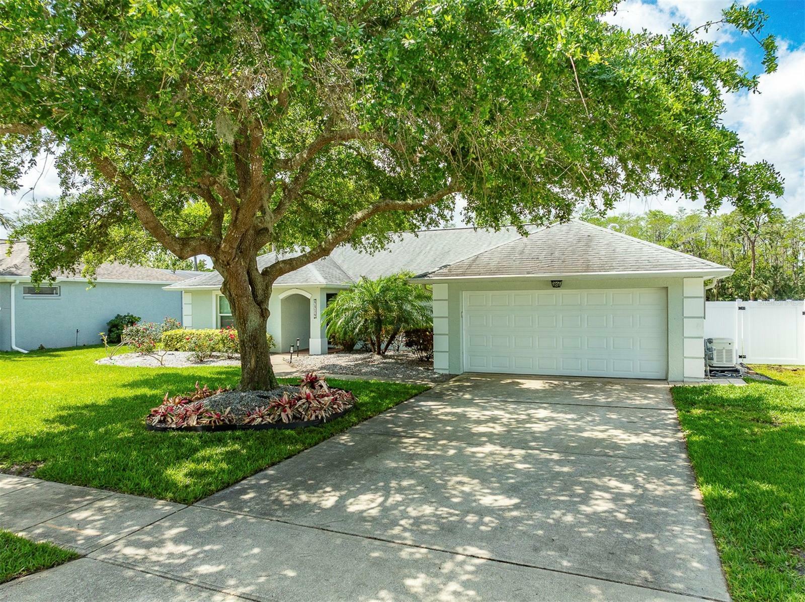 Property Photo: 5479 Saint Regis Way FL 32128