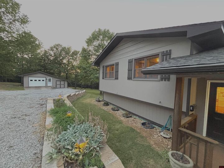 Property Photo:  3965 Oakland Road  AR 72661 