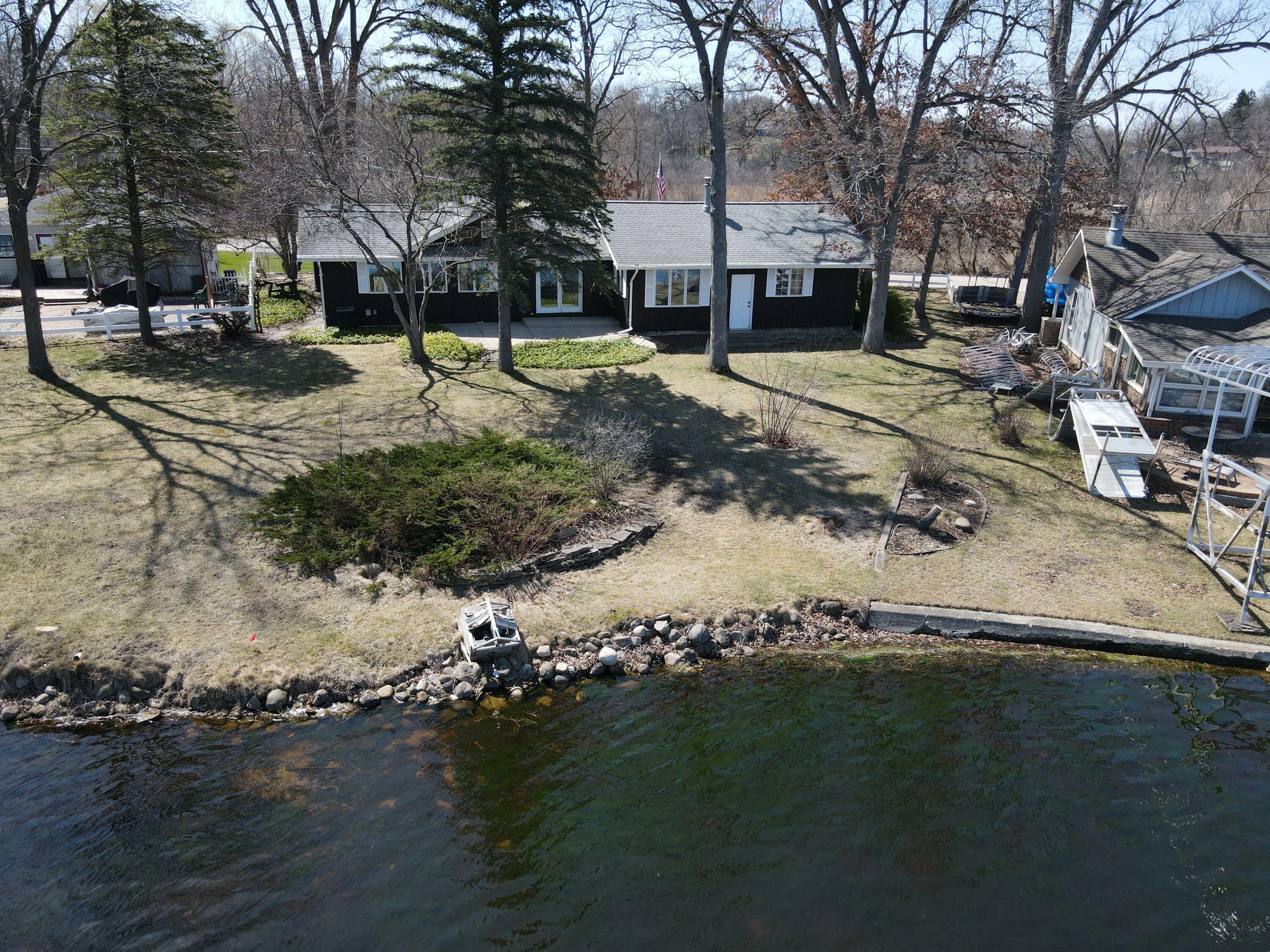 Property Photo: 8115 W Lakeshore Dr WI 53105