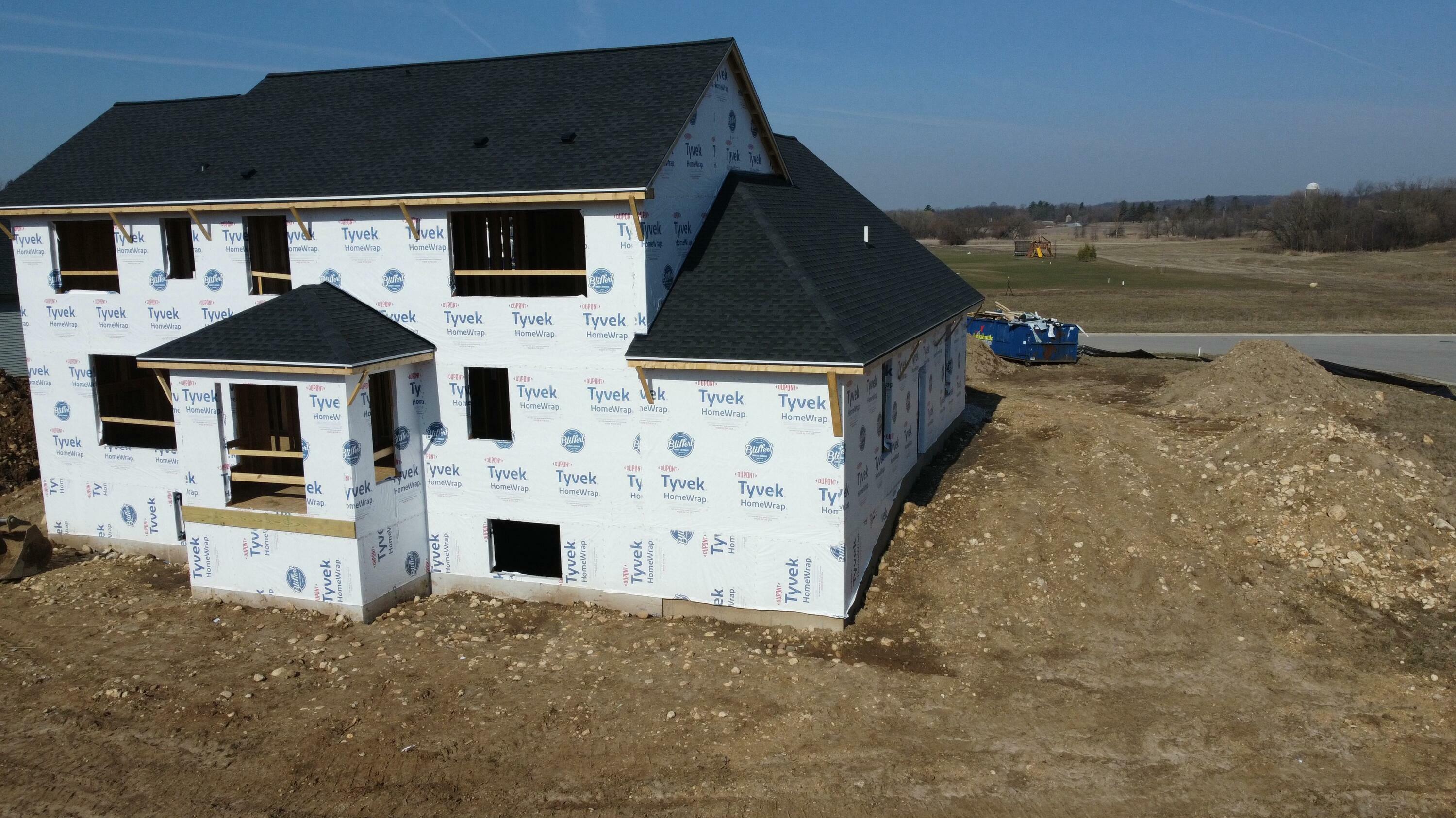 Property Photo: W237n9412 Pebble Brook Way WI 53089