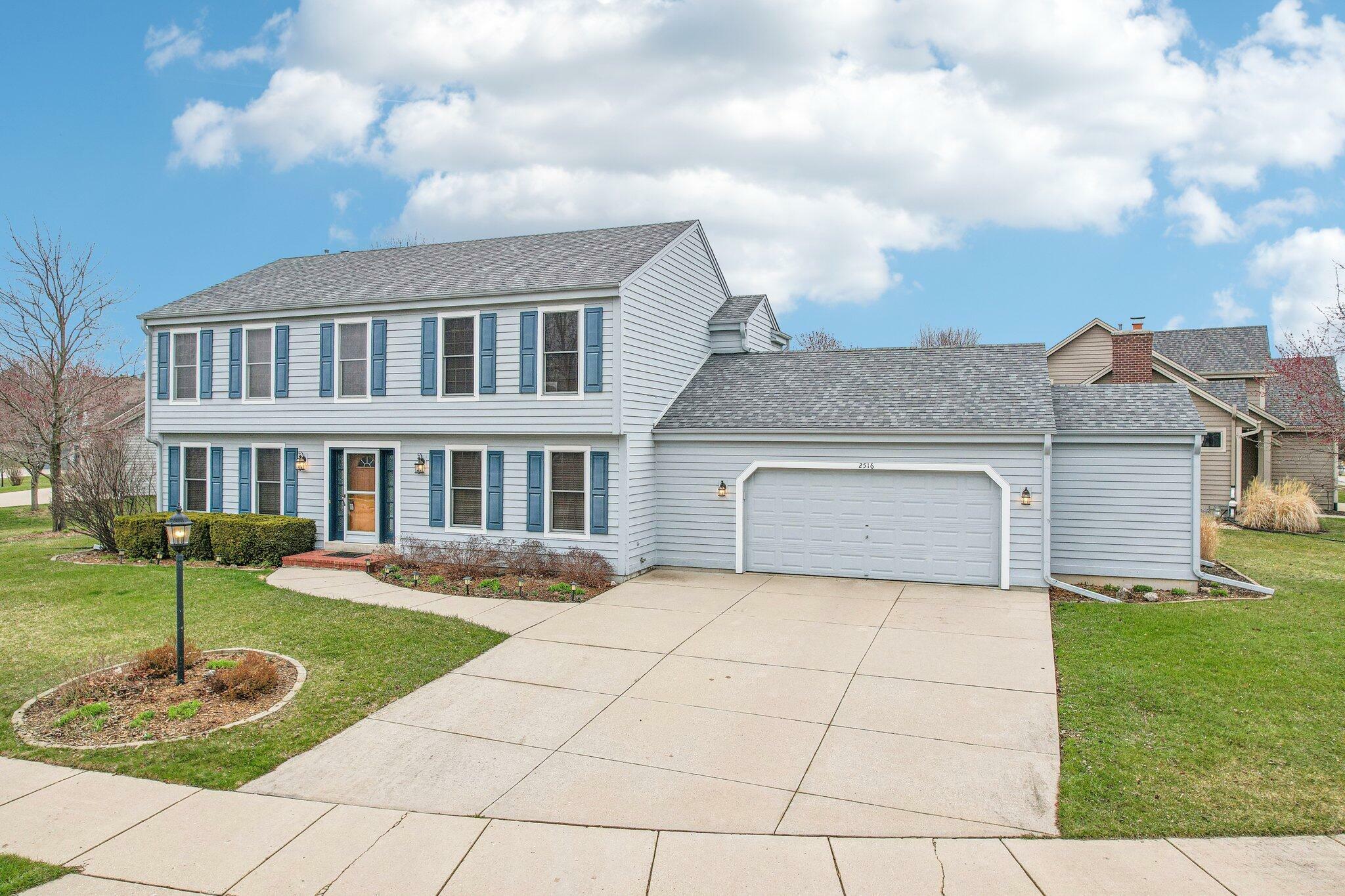 Property Photo: 2516 Fox River Cir WI 53189