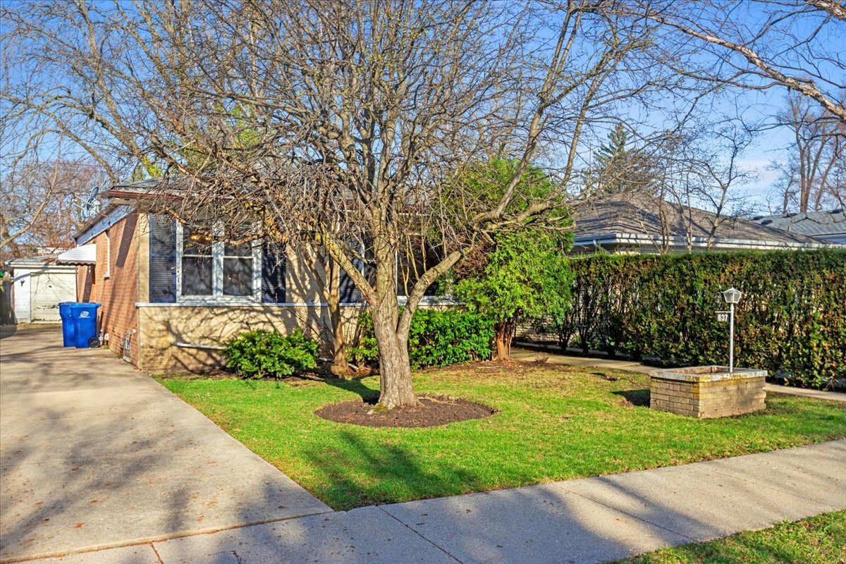 637 Long Road  Glenview IL 60025 photo