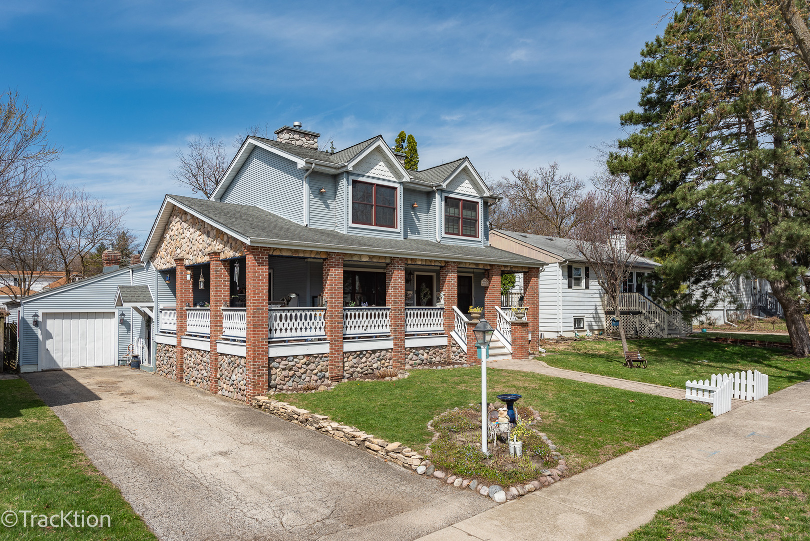 226 S Washington Street  Westmont IL 60559 photo