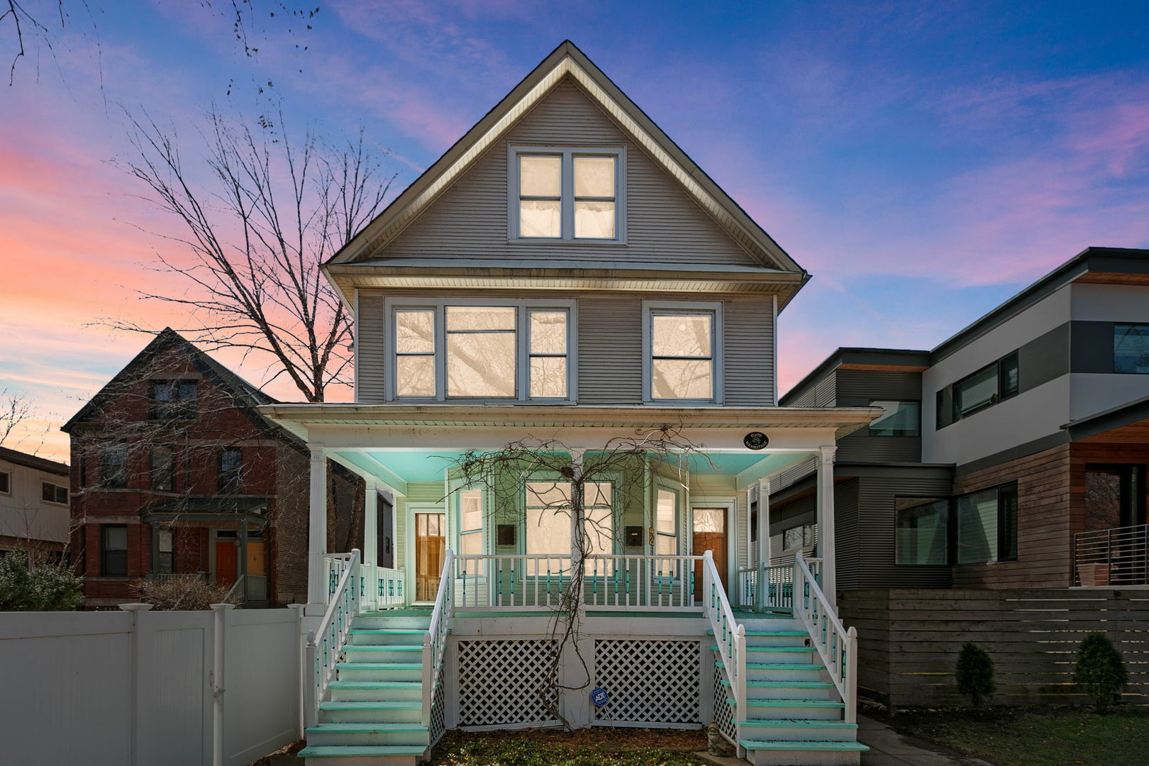 6070 N Hermitage Avenue  Chicago IL 60660 photo