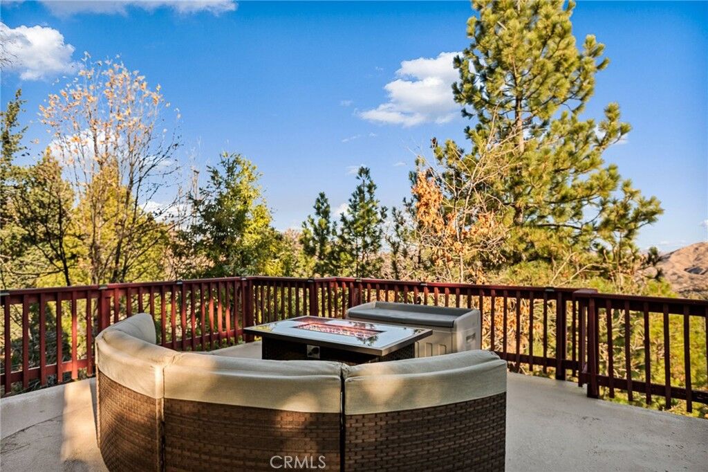 Property Photo:  1251 Kodiak Drive  CA 92352 