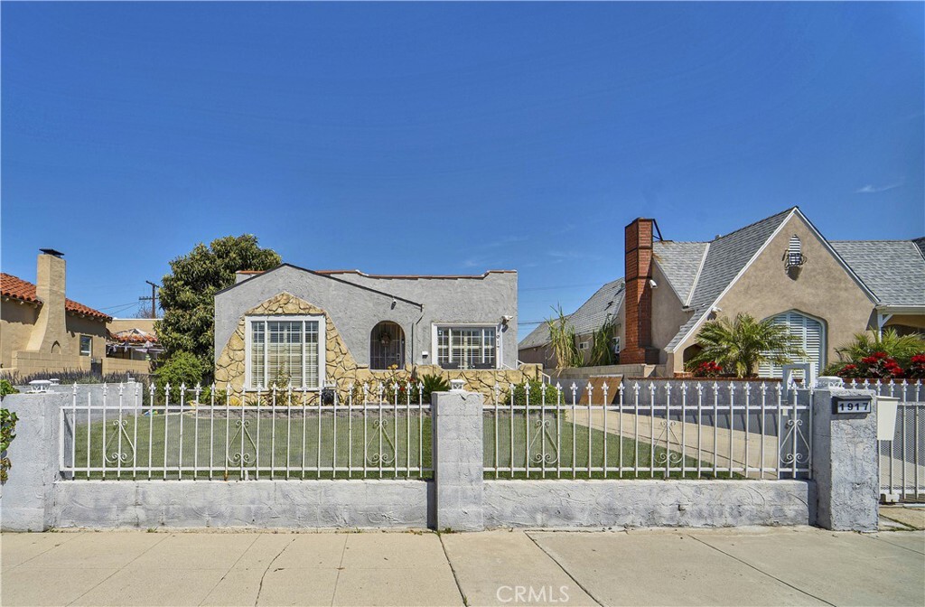 Property Photo: 1917 W 79th Street CA 90047